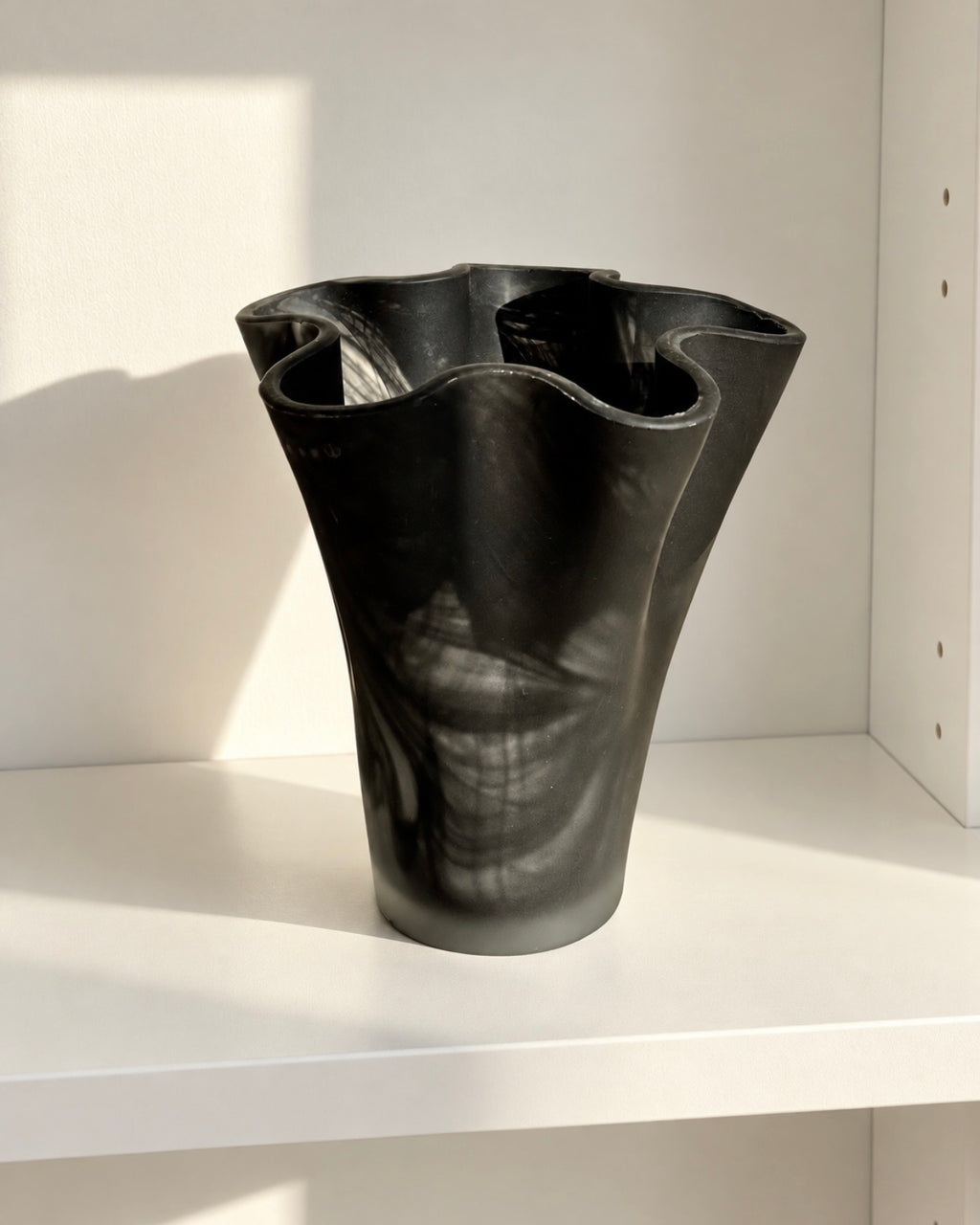 Sort mat vase