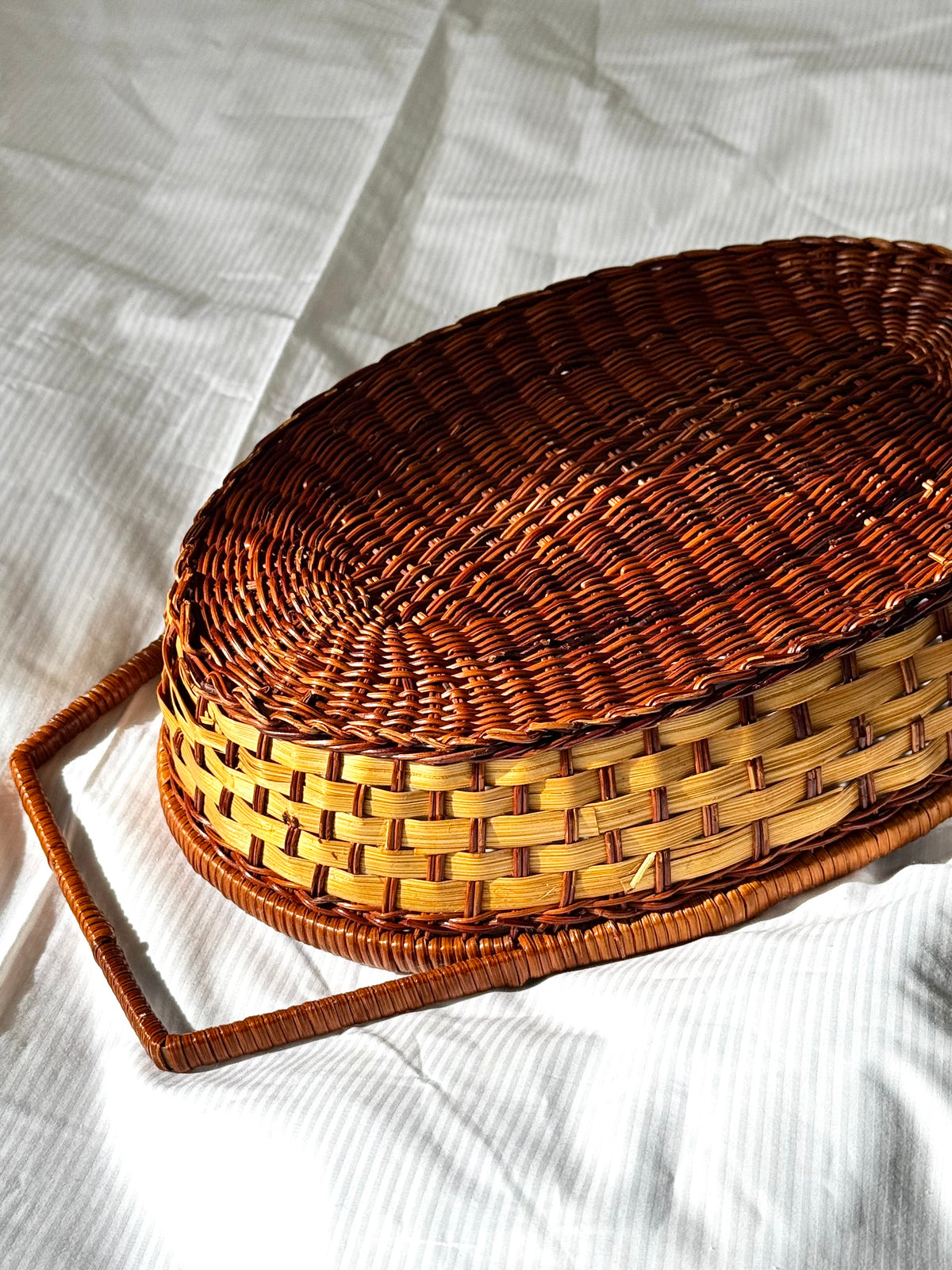 Kurv i rattan