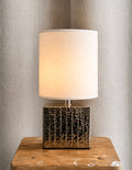 Bordlampe med smuk struktur