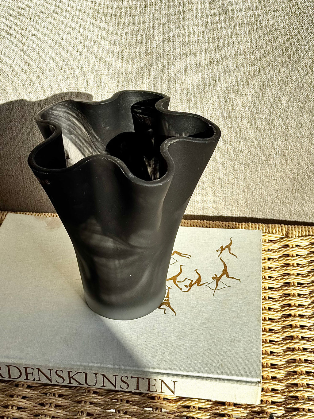 Sort mat vase