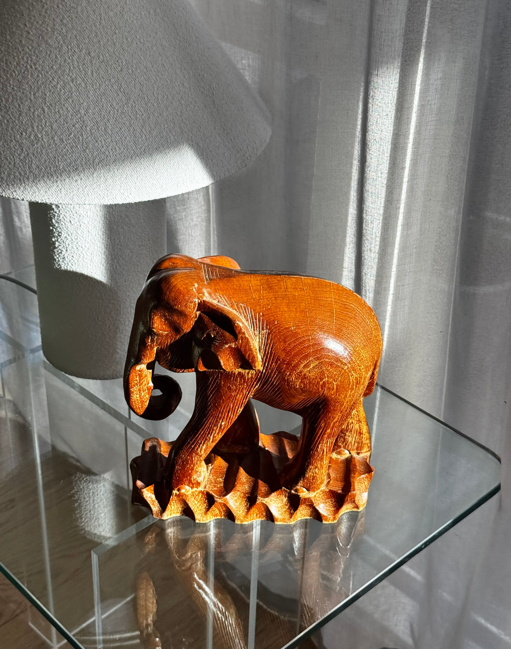 Elefant i træ