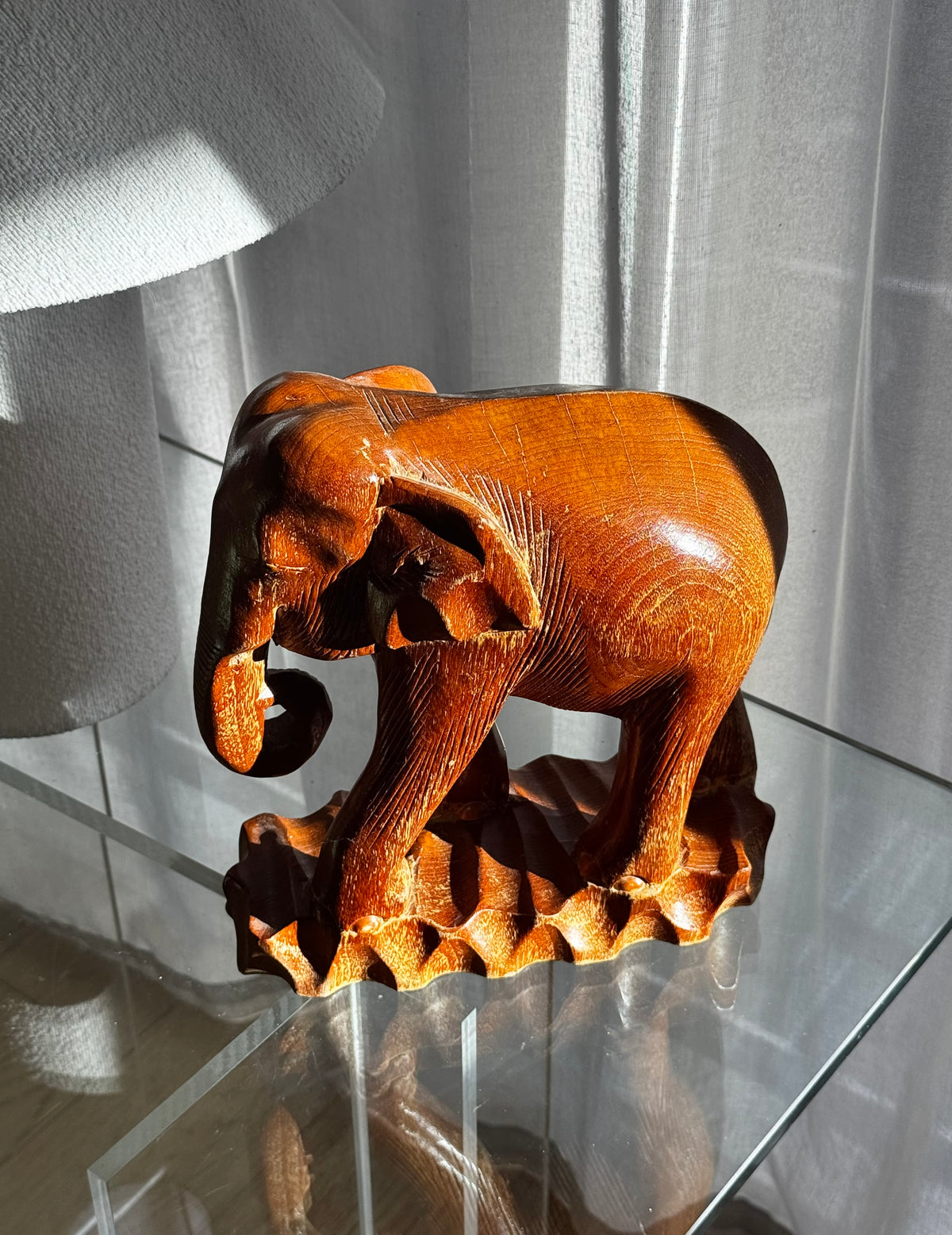 Elefant i træ