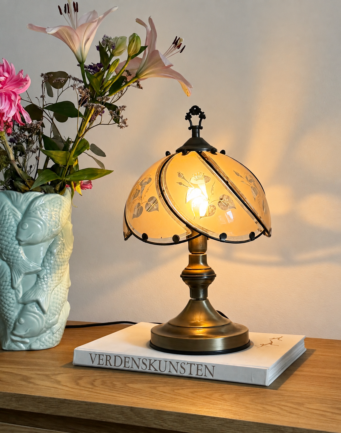 Bordlampe med smukke detaljer