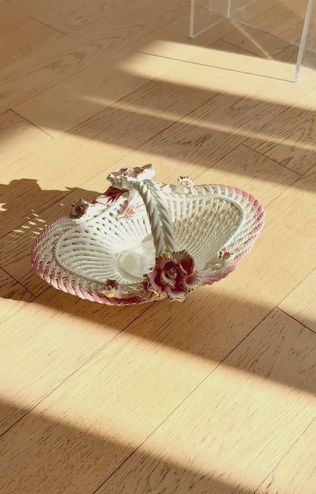 Stor Italiensk porcelænskurv